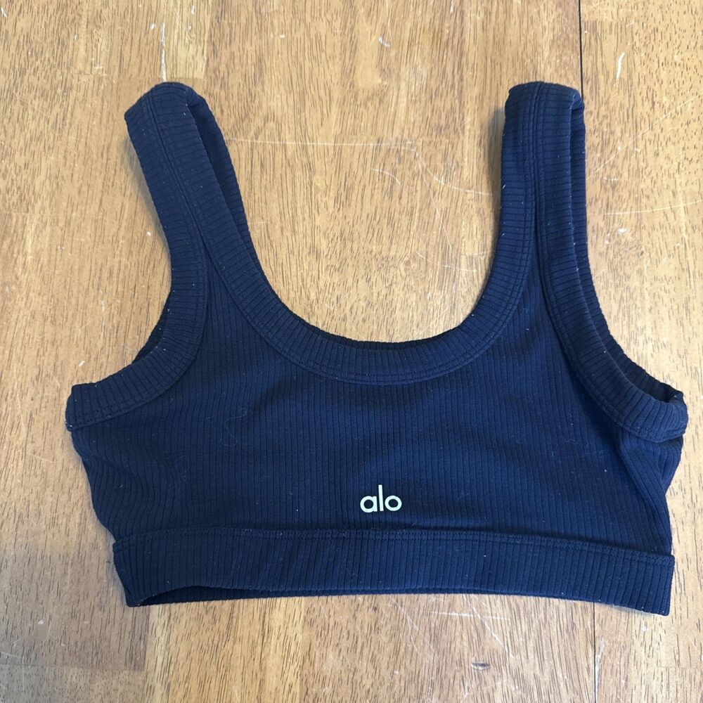 Alo Yoga Wellness Bra Top Women’s Size Medium Black Ribbed Sports Workout Gym